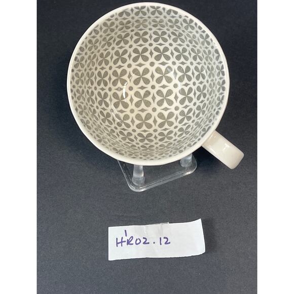 Embossed Mug White Gray Geometric Pattern Inside Honeycomb Footed Coffee Cup - Picture 9 of 9